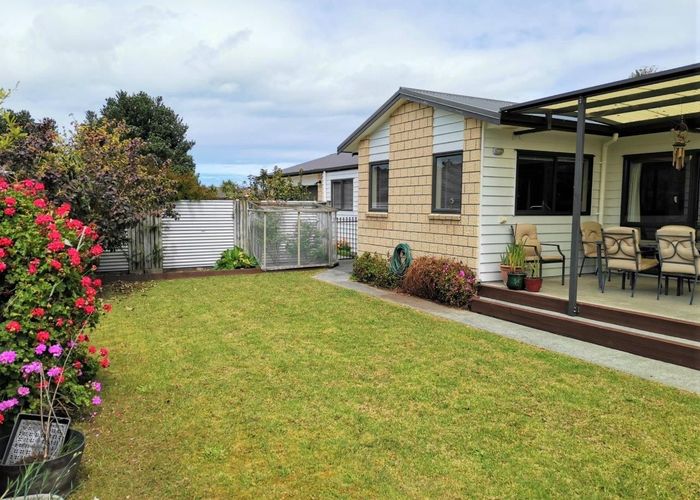 Free property data for 7 Endeavour Place, One Tree Point homes.co.nz