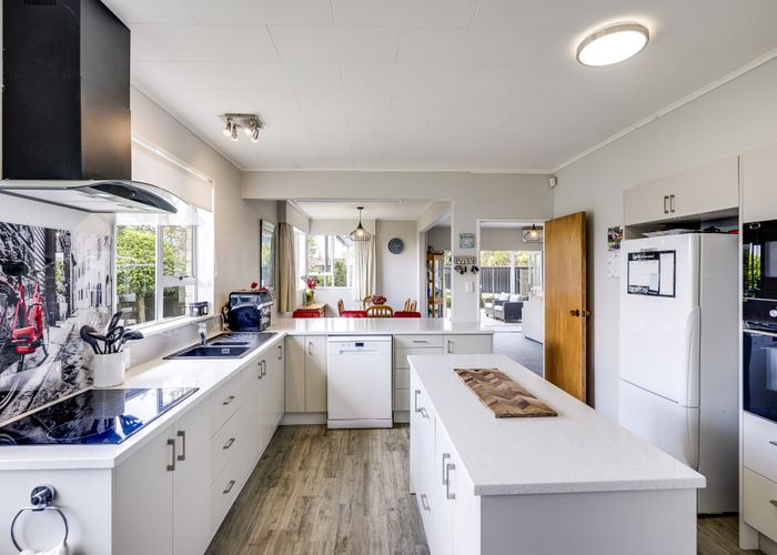  at 911 Ebbett Street, Raureka, Hastings