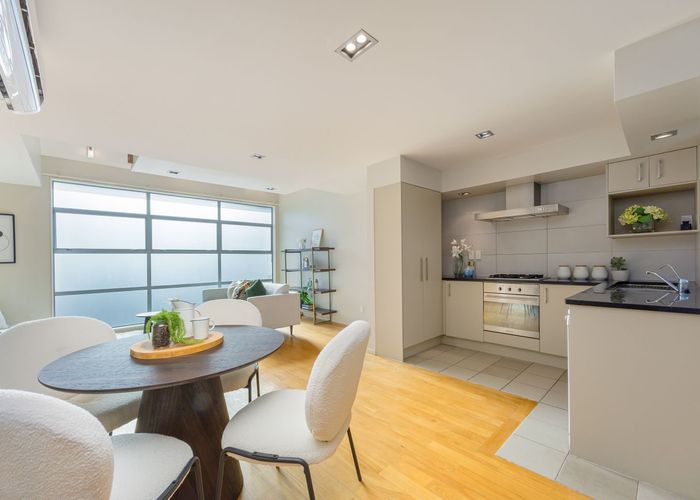  at 21A Lyons Ave, Murrays Bay, North Shore City, Auckland