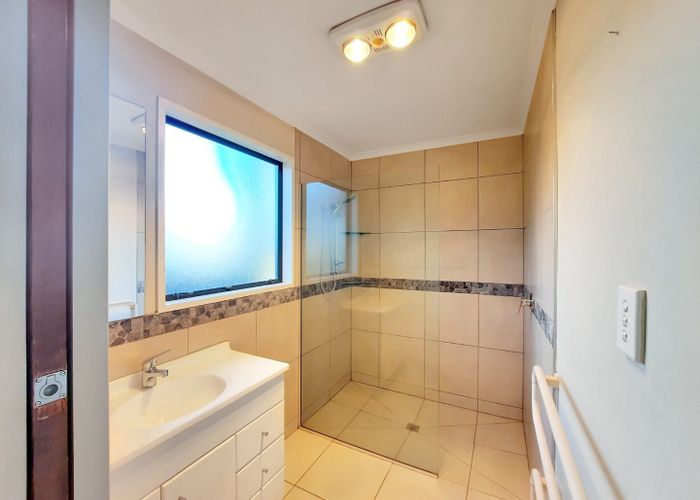  at 405 Avonhead Road, Avonhead, Christchurch