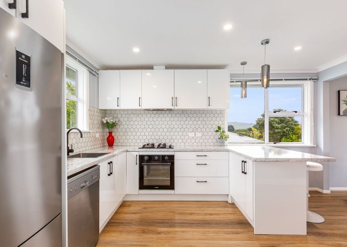  at 100 Castor Crescent, Cannons Creek, Porirua, Wellington