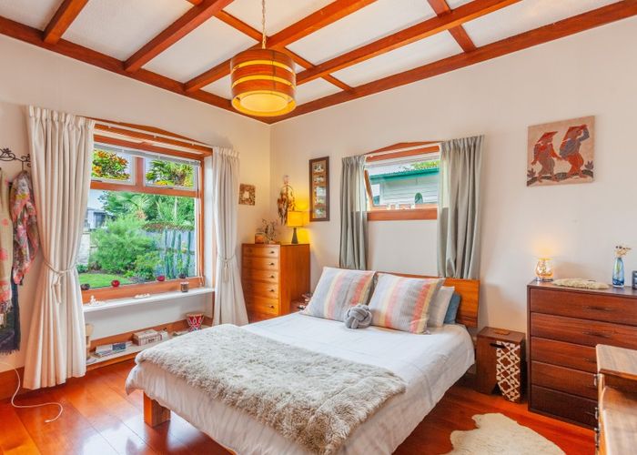  at 611 Saint Aubyn Street West, Saint Leonards, Hastings