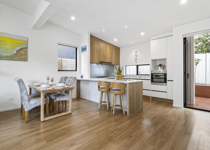  at 61A Knights Road, Rothesay Bay, North Shore City, Auckland