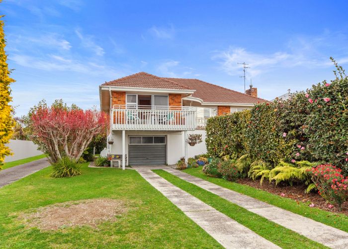  at 39 Pillans Road, Otumoetai, Tauranga