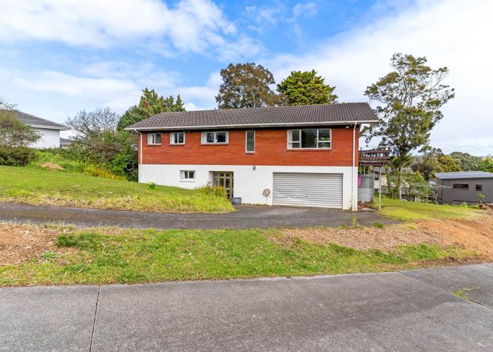  at 18 Pine Terrace, Howick, Manukau City, Auckland