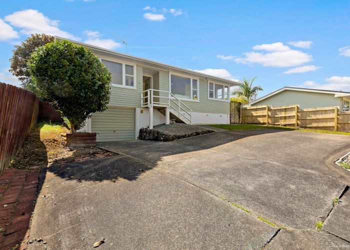  at 13B Park Road, Glenfield, Auckland