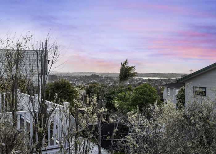  at 1/18 Gills Road, Bucklands Beach, Manukau City, Auckland