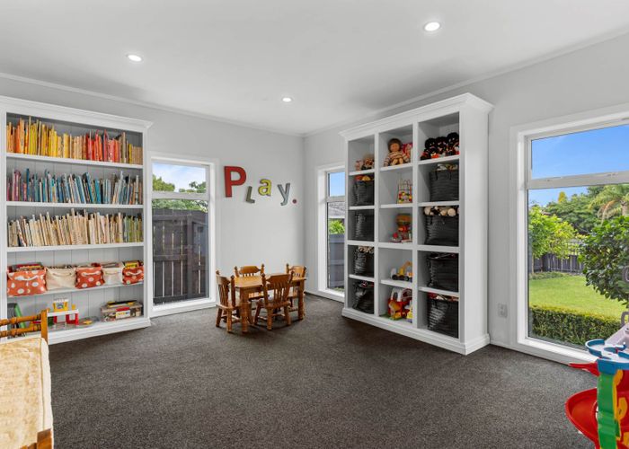  at 12 Rippleside Place, Pahurehure, Papakura