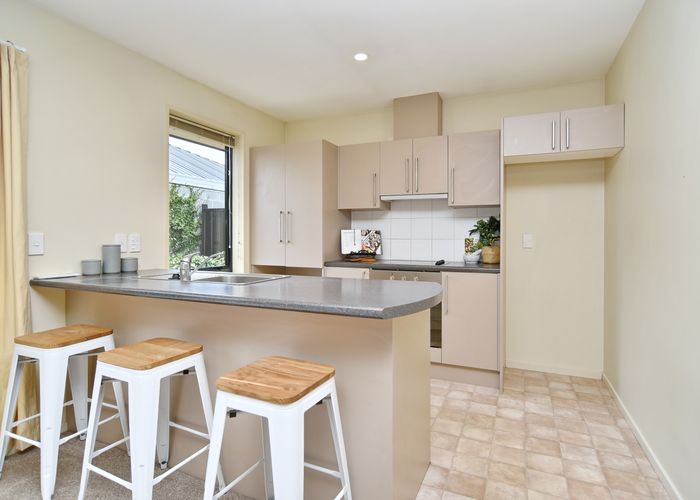  at 2/123 Sawyers Arms Road, Northcote, Christchurch
