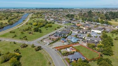 at 20 Mervyn Drive, Avondale, Christchurch