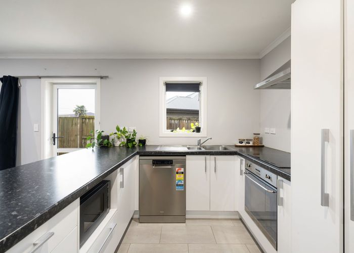  at 42 Queens Park Crescent, Frankton, Hamilton, Waikato