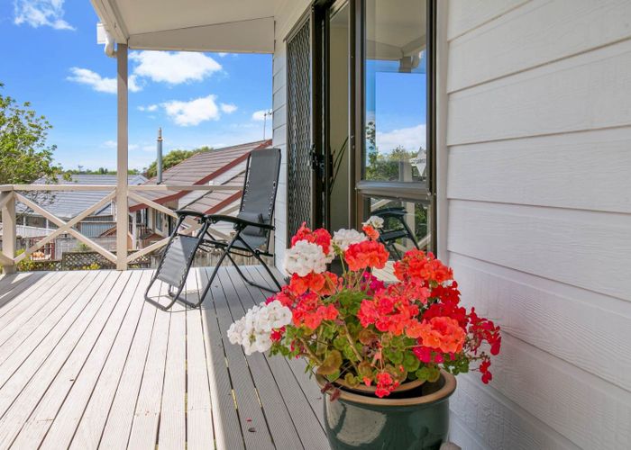  at 5 Ebony Place, Massey, Auckland