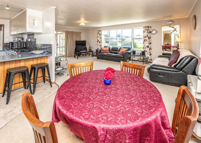  at 12 Hackett Street, Whanganui East, Whanganui, Manawatu / Whanganui