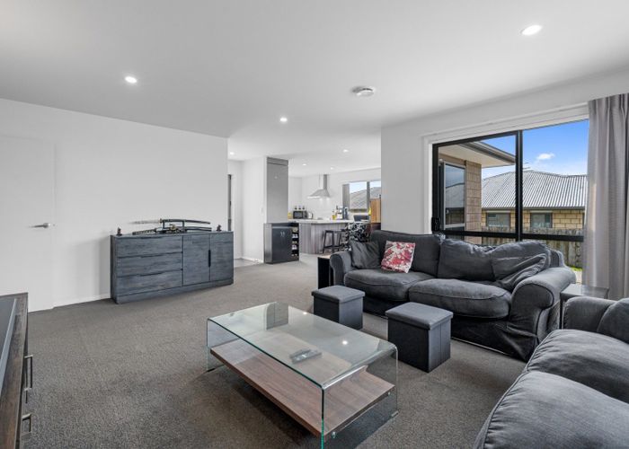  at 40 Fairfax Crescent, Pyes Pa, Tauranga