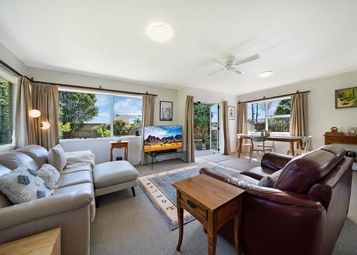 at 1/2 Wallace Road, Ranui, Auckland