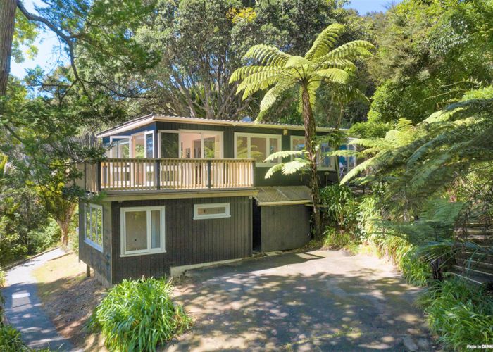  at 260 Huia Road, Titirangi, Auckland