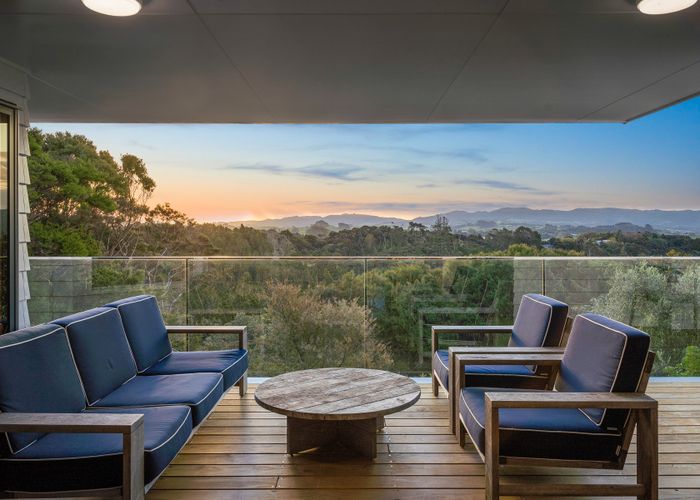  at 2 Kauri Drive, Sandspit, Warkworth