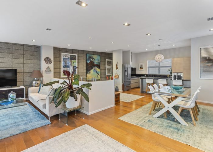  at 6/8 Wilk Lane, Browns Bay, Auckland