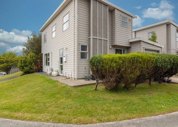  at 18A Franklyn Road, Tawa, Wellington, Wellington