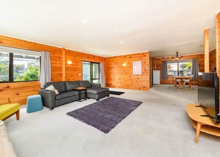  at 125 Summerhill Drive, Fitzherbert, Palmerston North