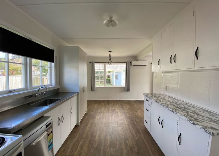  at 323 Wellington Road, Wainuiomata, Lower Hutt