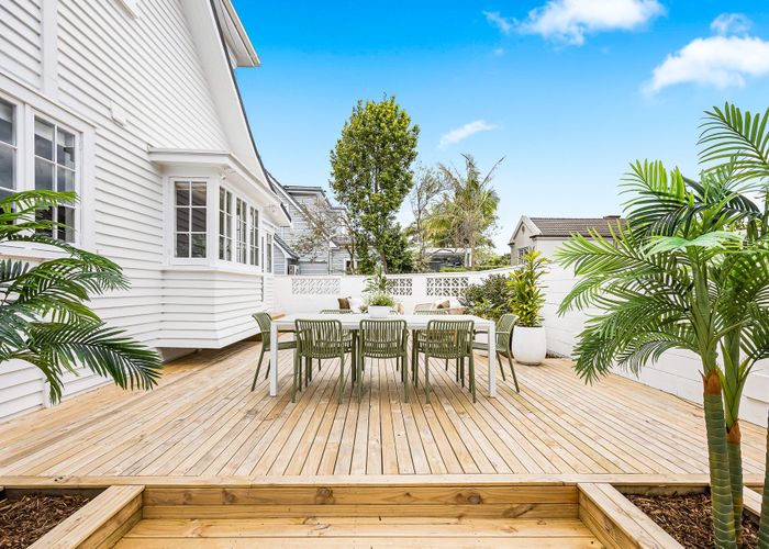  at 203 Hurstmere Road, Takapuna, North Shore City, Auckland