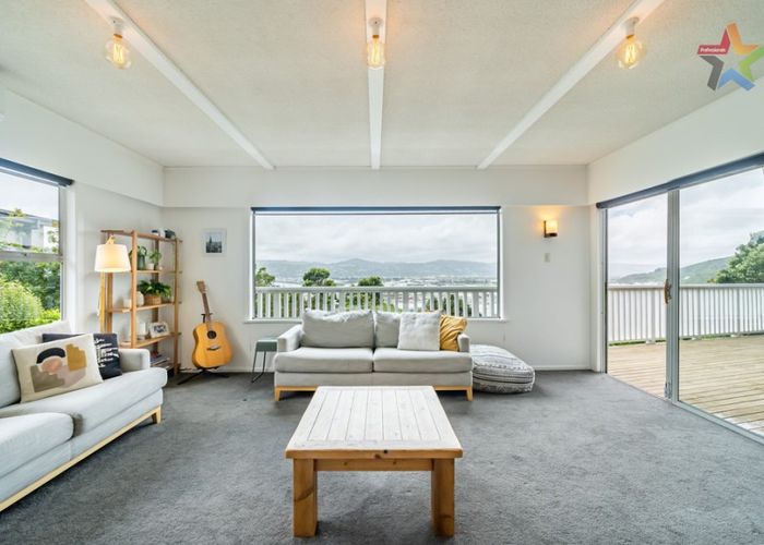  at 6 Nikau Road, Point Howard, Lower Hutt
