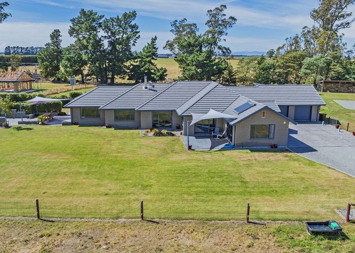  at 9 Thorndon Close, Kirwee