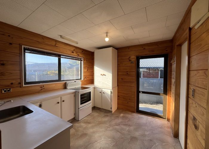  at 35a Dominion Ave, Spreydon, Christchurch City, Canterbury