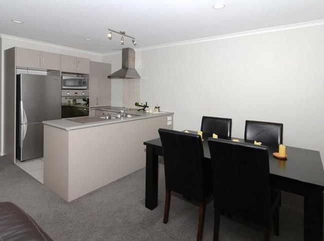  at 2/15 Albert Street, Hamilton East, Hamilton, Waikato