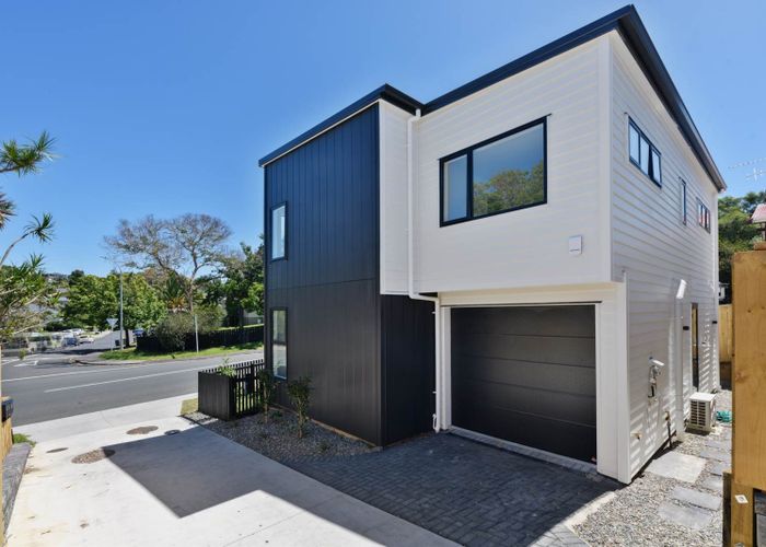  at 51A Chartwell Avenue, Glenfield, North Shore City, Auckland