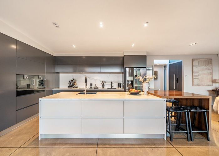  at 32 Roys Road, Plimmerton, Porirua, Wellington