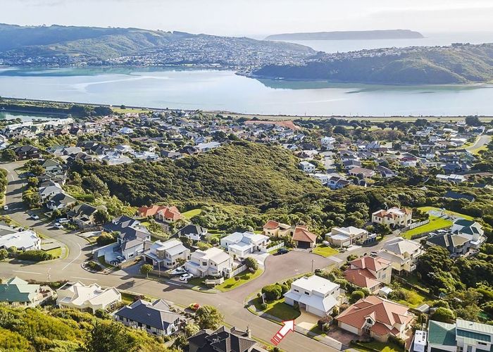  at 2 Glengavel Grove, Papakowhai, Porirua