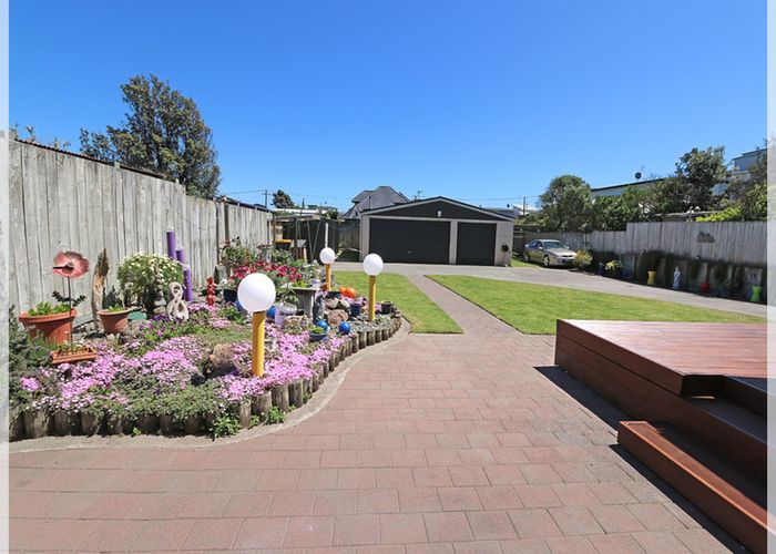  at 10 Dustin Street, Foxton Beach, Foxton