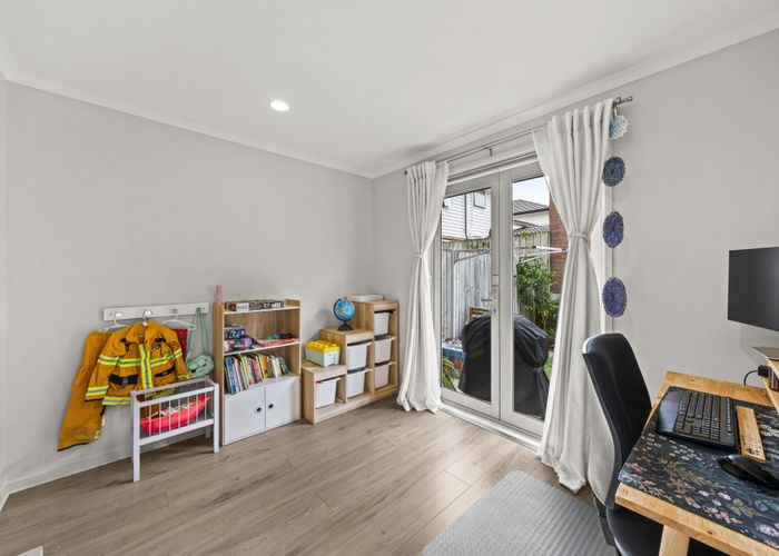  at 9 Akeake Lane, Manurewa, Manukau City, Auckland