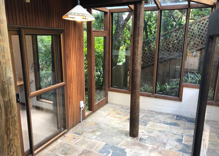  at 4 Park Hill Road, Birkenhead, Auckland