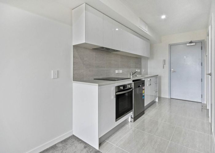  at 211/8 Gray Avenue, Mangere East, Manukau City, Auckland