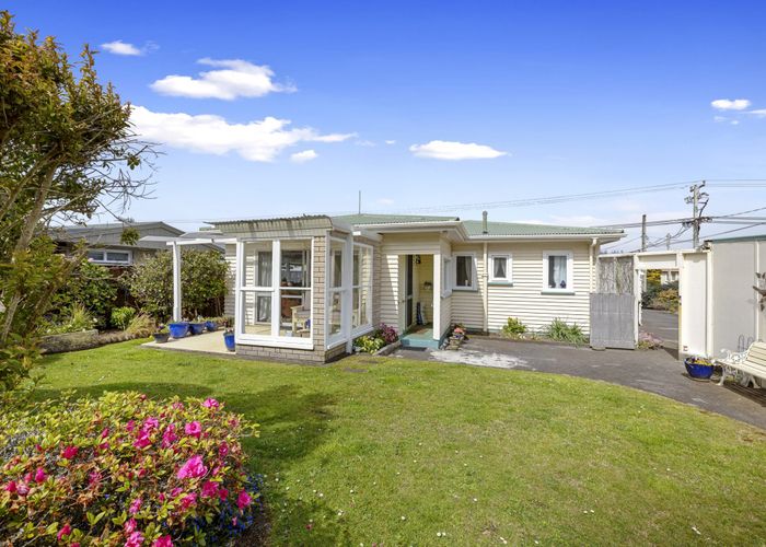  at 205 Ngamotu Road, Spotswood, New Plymouth