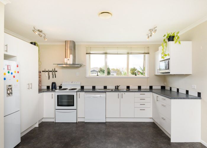  at 76 Monmouth Street, Feilding, Feilding