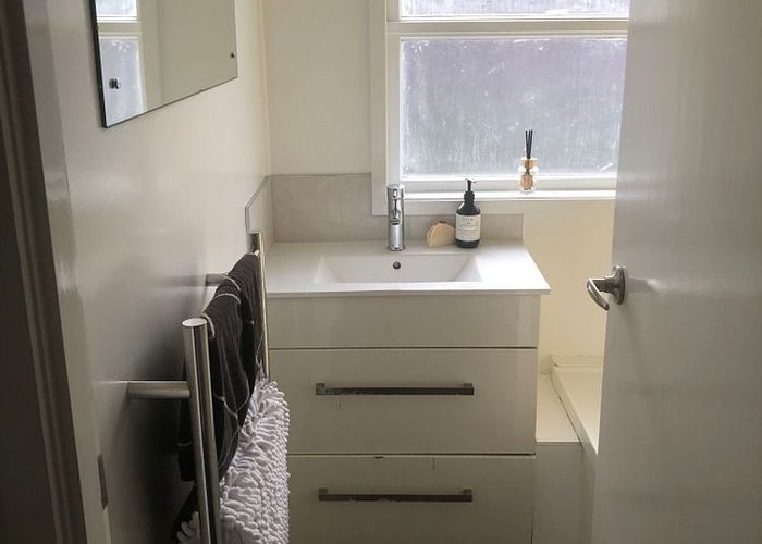  at 2/31 Abercrombie Street, Howick, Manukau City, Auckland