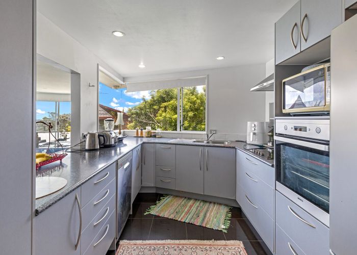  at 28 Murano Place, Chatswood, North Shore City, Auckland