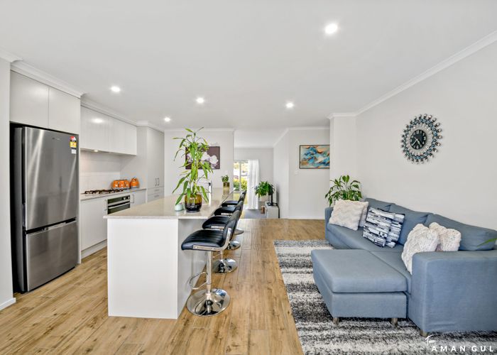  at 72 Karepiro Drive, Stanmore Bay, Rodney, Auckland