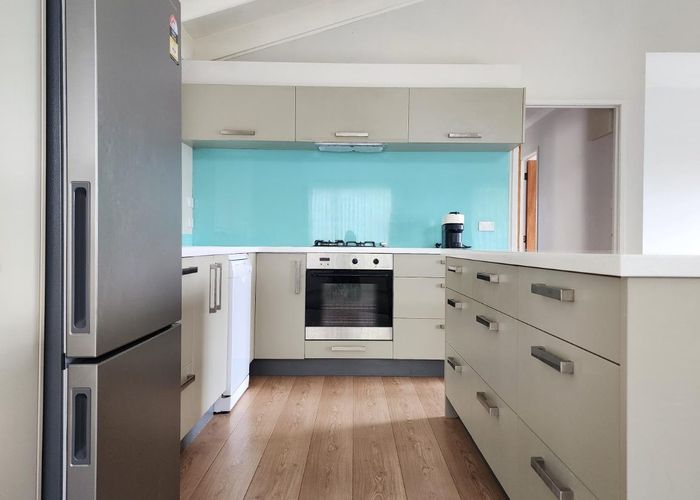  at 6 Winstone Place, Highlands Park, New Plymouth, Taranaki