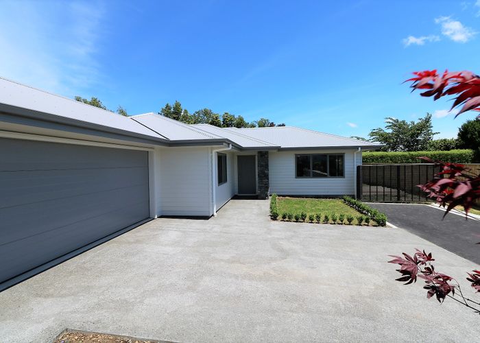  at 121A Broadway, Carterton