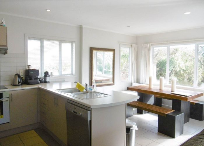  at 2/35A Tennyson Avenue, Takapuna, North Shore City, Auckland