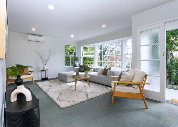  at 2 Pendlebury Street, Green Bay, Waitakere City, Auckland
