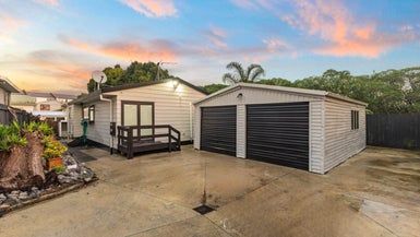  at 2/8 Kirklow Place, Goodwood Heights, Auckland