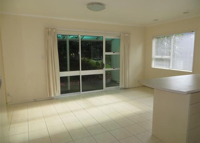  at 14 Makepiece Place, Chatswood, Auckland
