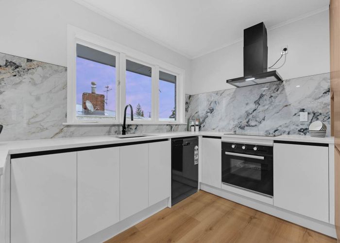  at 20 Chorley Avenue, Massey, Waitakere City, Auckland