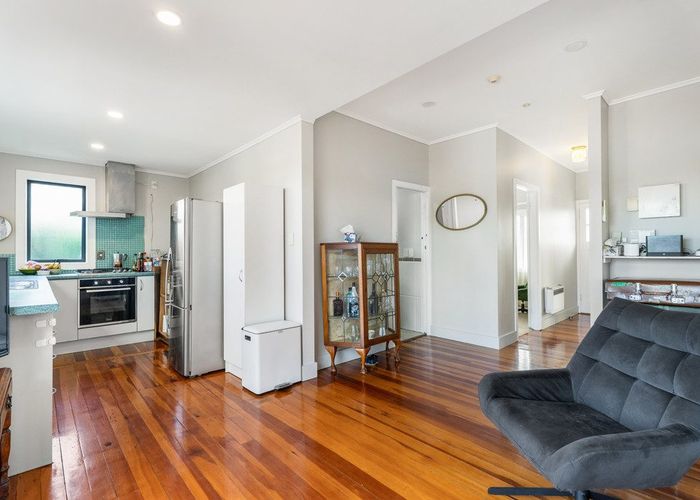  at 92 Ash Street, Avondale, Auckland City, Auckland